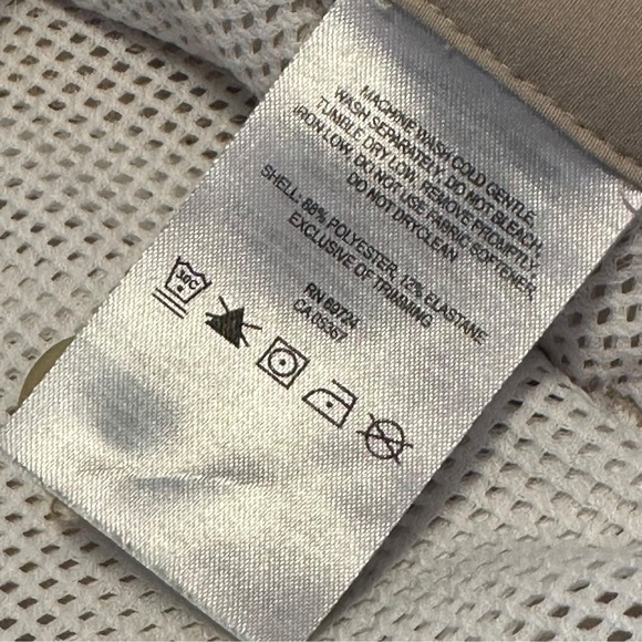 Columbia PFG Shorts Mens 38x10" Chino Flat Front Khaki Wicking Zip Pocket Logo - Picture 6 of 10